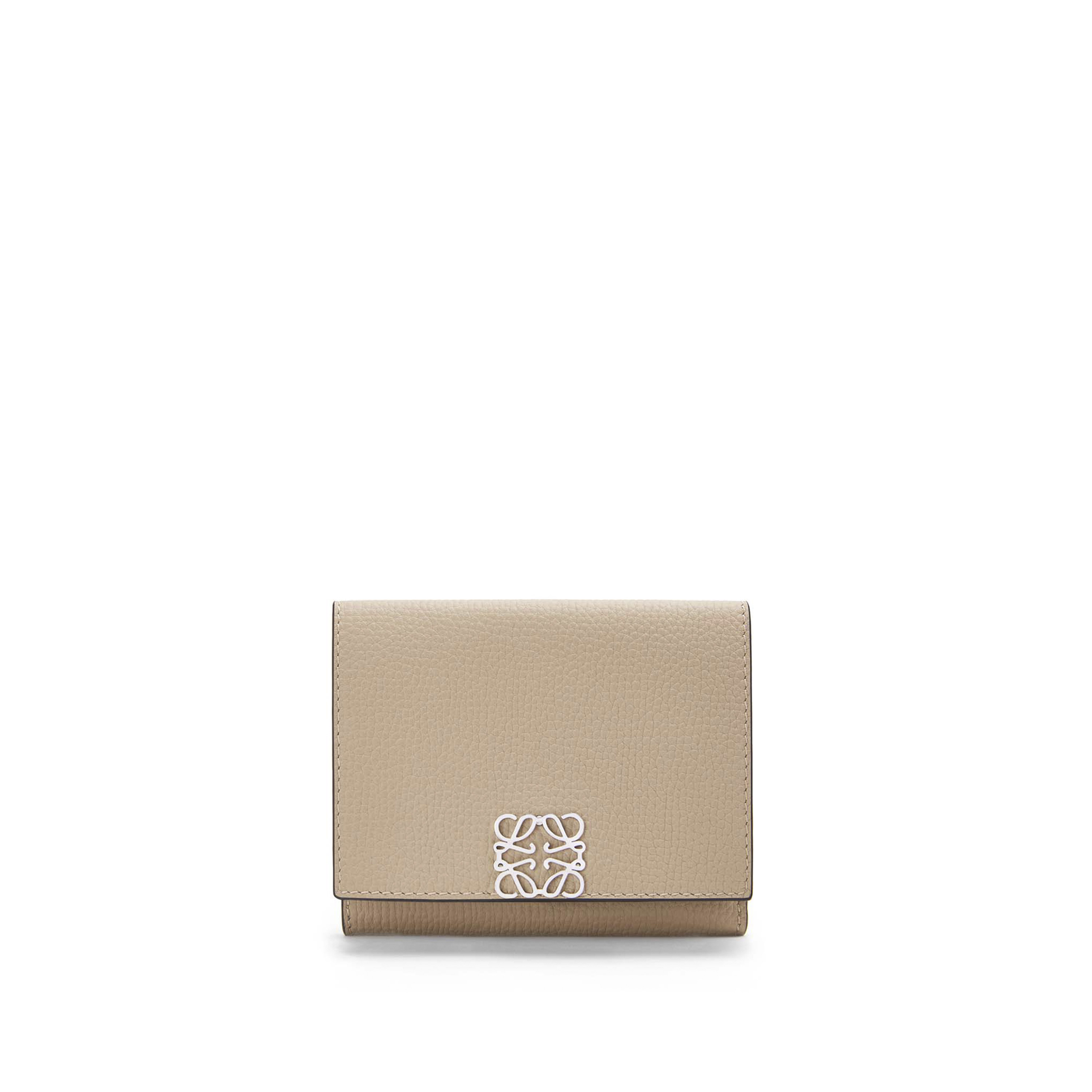 LOEWE アナグラム トライフォールド ウォレット (ペブルグレイン ...